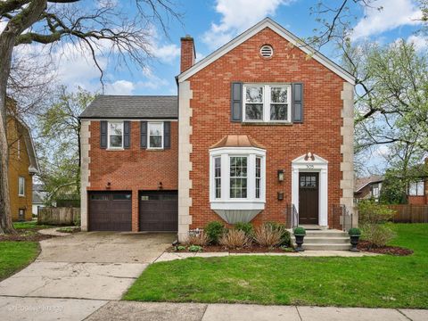 Tiny photo for 305 Maplewood Road, Riverside, IL 60546 (MLS # 12569322)