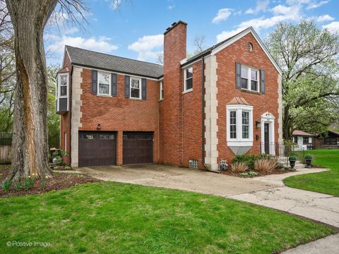 Photo of 305 Maplewood Road, Riverside, IL 60546 (MLS # 12569322)