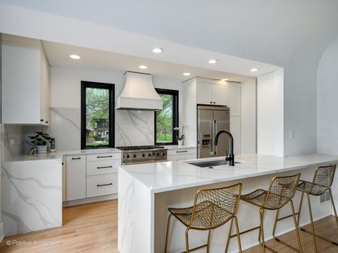 Tiny photo for 305 Maplewood Road, Riverside, IL 60546 (MLS # 12569322)