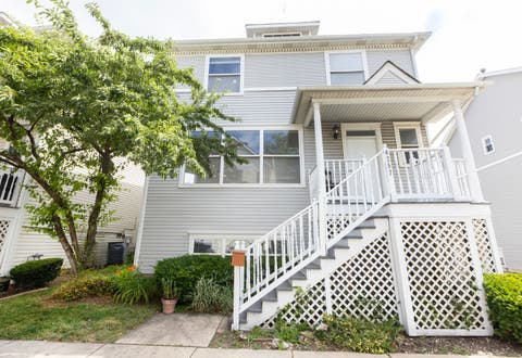Photo of 4257 N Kolmar Avenue, Chicago, IL 60641 (MLS # 12697038)