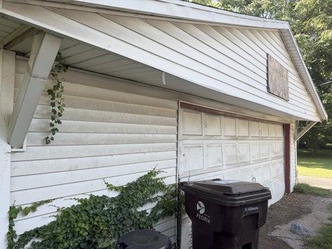Tiny photo for 605 W Armstrong Avenue, Peoria, IL 61606 (MLS # 12748966)