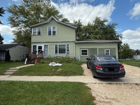959 N 12th Street DeKalb IL 60115