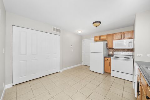 Tiny photo for 3423 Ridgeland Avenue #203, Berwyn, IL 60402 (MLS # 12551862)