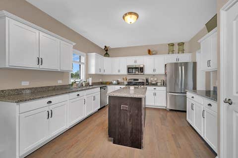 Tiny photo for 2951 Brett Drive, New Lenox, IL 60451 (MLS # 12663614)