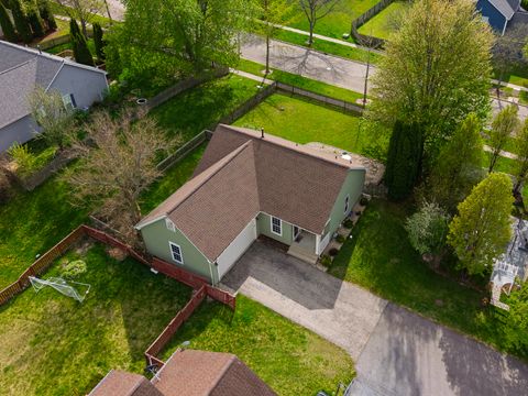 Tiny photo for 2022 N Aspen Drive, Woodstock, IL 60098 (MLS # 12632250)