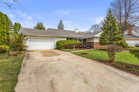 Tiny photo for 1420 Mayfair Road, Champaign, IL 61821 (MLS # 12580792)