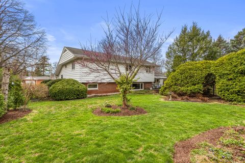 Tiny photo for 1420 Mayfair Road, Champaign, IL 61821 (MLS # 12580792)