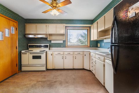 Tiny photo for 1420 Mayfair Road, Champaign, IL 61821 (MLS # 12580792)