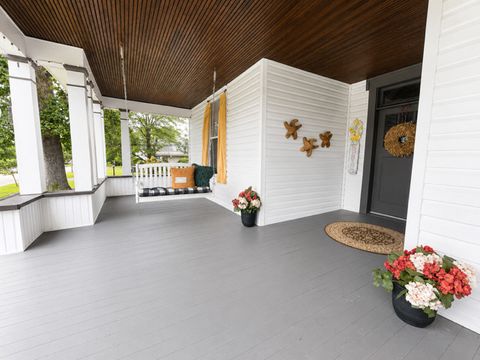 Tiny photo for 621 Girard Street, Metropolis, IL 62960 (MLS # 12670075)