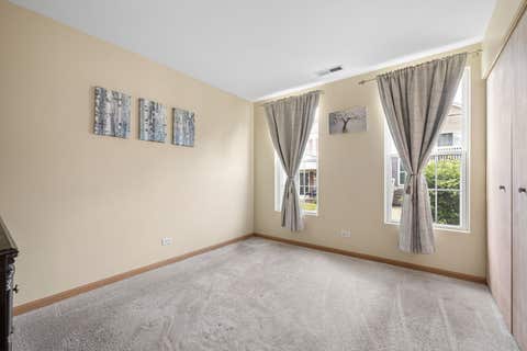 Tiny photo for 814 Symphony Drive, Aurora, IL 60504 (MLS # 12666412)