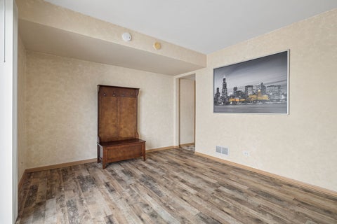 Tiny photo for 814 Symphony Drive, Aurora, IL 60504 (MLS # 12666412)