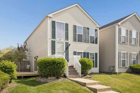 Tiny photo for 814 Symphony Drive, Aurora, IL 60504 (MLS # 12666412)