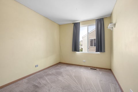 Tiny photo for 814 Symphony Drive, Aurora, IL 60504 (MLS # 12666412)