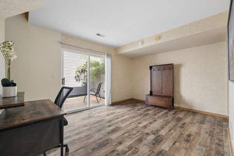 Tiny photo for 814 Symphony Drive, Aurora, IL 60504 (MLS # 12666412)