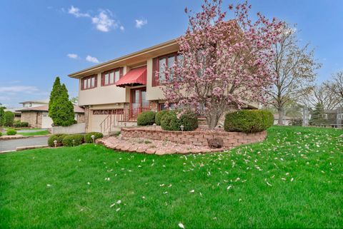 Tiny photo for 8532 W 107th Street, Palos Hills, IL 60465 (MLS # 12516448)