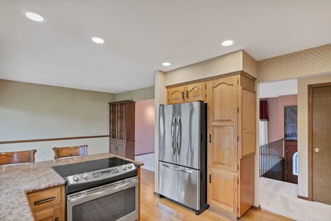 Tiny photo for 8532 W 107th Street, Palos Hills, IL 60465 (MLS # 12516448)