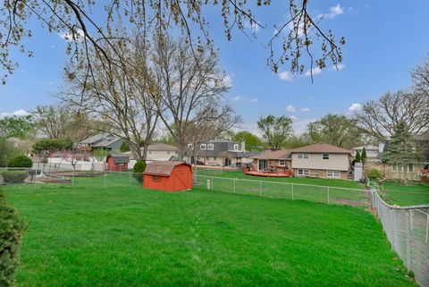 Tiny photo for 8532 W 107th Street, Palos Hills, IL 60465 (MLS # 12516448)