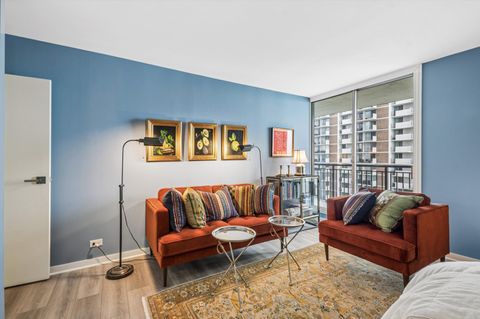 Tiny photo for 6007 N Sheridan Road #15B, Chicago, IL 60660 (MLS # 12588659)