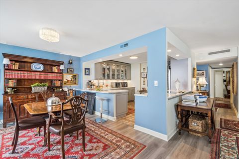 Tiny photo for 6007 N Sheridan Road #15B, Chicago, IL 60660 (MLS # 12588659)