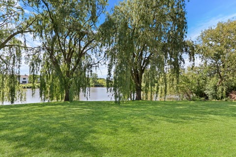 Tiny photo for 1156 Oakmeadow Court, Gurnee, IL 60031 (MLS # 12682272)