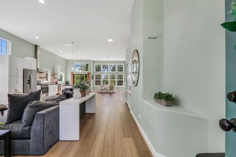Tiny photo for 1156 Oakmeadow Court, Gurnee, IL 60031 (MLS # 12682272)