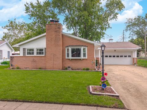 Tiny photo for 3 Manor Drive, Pontiac, IL 61764 (MLS # 12680061)