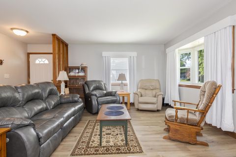 Tiny photo for 3 Manor Drive, Pontiac, IL 61764 (MLS # 12680061)