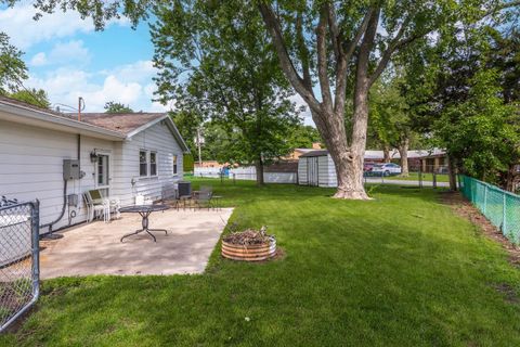 Tiny photo for 3 Manor Drive, Pontiac, IL 61764 (MLS # 12680061)