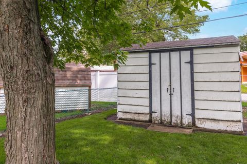 Tiny photo for 3 Manor Drive, Pontiac, IL 61764 (MLS # 12680061)