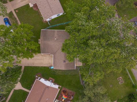 Tiny photo for 3 Manor Drive, Pontiac, IL 61764 (MLS # 12680061)