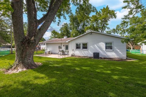 Tiny photo for 3 Manor Drive, Pontiac, IL 61764 (MLS # 12680061)