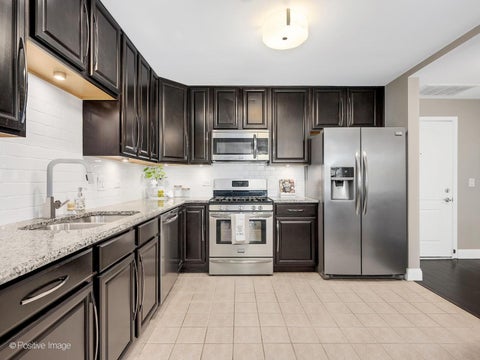 Tiny photo for 855 E 22nd Street #102, Lombard, IL 60148 (MLS # 12770808)