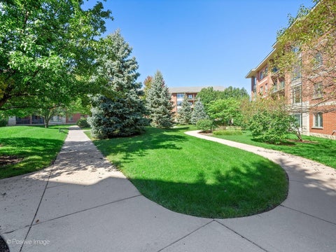 Tiny photo for 855 E 22nd Street #102, Lombard, IL 60148 (MLS # 12770808)