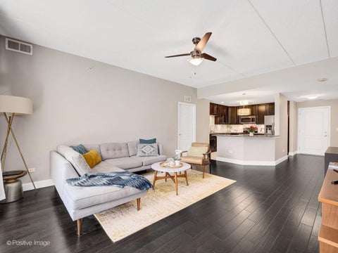 Tiny photo for 855 E 22nd Street #102, Lombard, IL 60148 (MLS # 12770808)