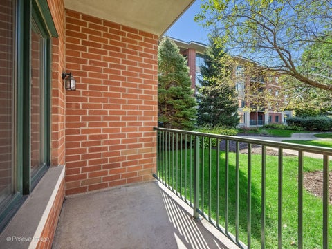 Tiny photo for 855 E 22nd Street #102, Lombard, IL 60148 (MLS # 12770808)