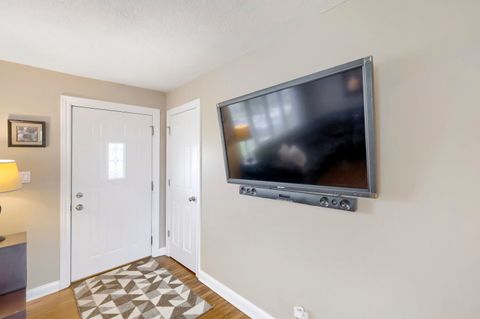 Tiny photo for 513 N Howard Avenue, Elmhurst, IL 60126 (MLS # 12630185)