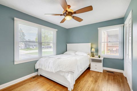 Tiny photo for 513 N Howard Avenue, Elmhurst, IL 60126 (MLS # 12630185)