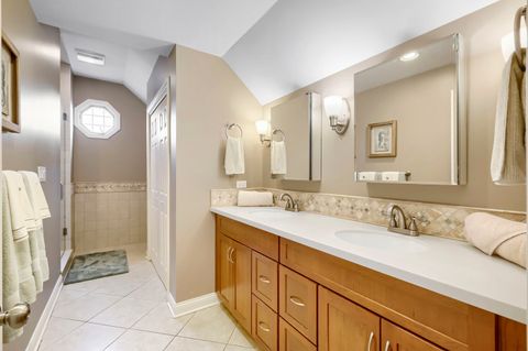 Tiny photo for 513 N Howard Avenue, Elmhurst, IL 60126 (MLS # 12630185)