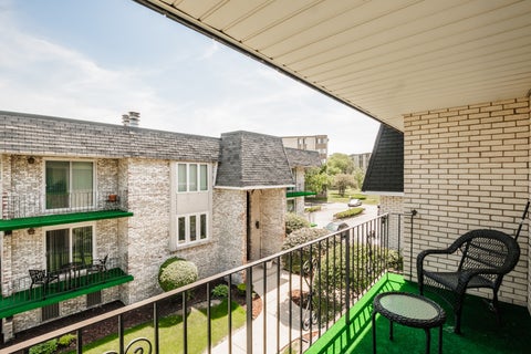 Tiny photo for 4041 W 97th Street #2N, Oak Lawn, IL 60453 (MLS # 12666169)