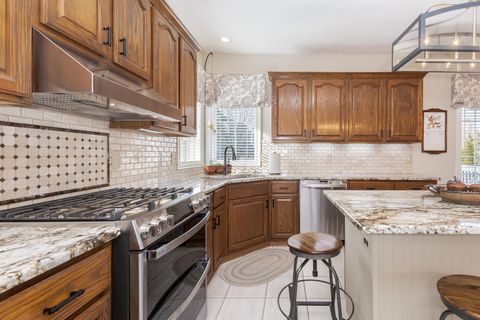 Tiny photo for 2006 Woodbine Road, Bloomington, IL 61704 (MLS # 12474472)