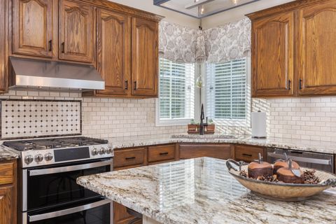 Tiny photo for 2006 Woodbine Road, Bloomington, IL 61704 (MLS # 12474472)