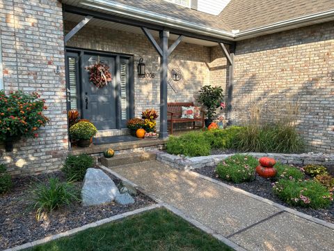 Tiny photo for 2006 Woodbine Road, Bloomington, IL 61704 (MLS # 12474472)