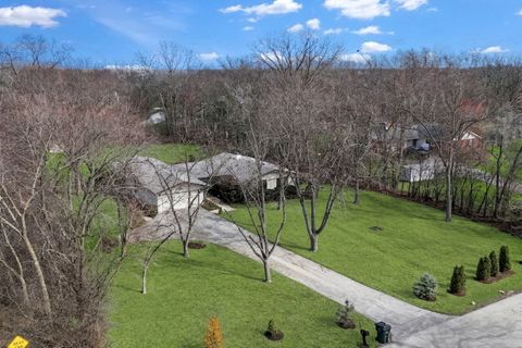 Tiny photo for 180 Crescent Knoll Drive, Green Oaks, IL 60048 (MLS # 12643226)