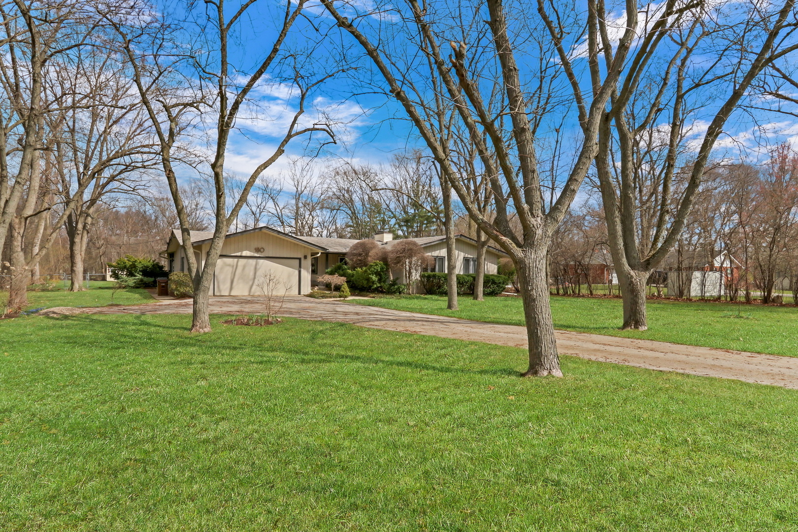 180 Crescent Knoll Drive