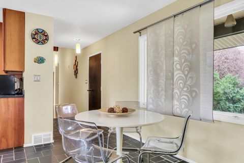Tiny photo for 180 Crescent Knoll Drive, Green Oaks, IL 60048 (MLS # 12643226)