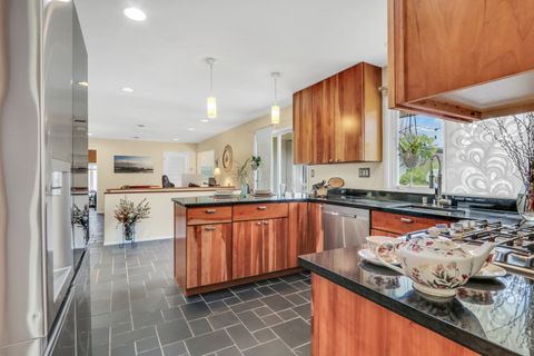 Tiny photo for 180 Crescent Knoll Drive, Green Oaks, IL 60048 (MLS # 12643226)