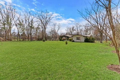 Tiny photo for 180 Crescent Knoll Drive, Green Oaks, IL 60048 (MLS # 12643226)
