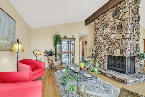 Tiny photo for 180 Crescent Knoll Drive, Green Oaks, IL 60048 (MLS # 12643226)