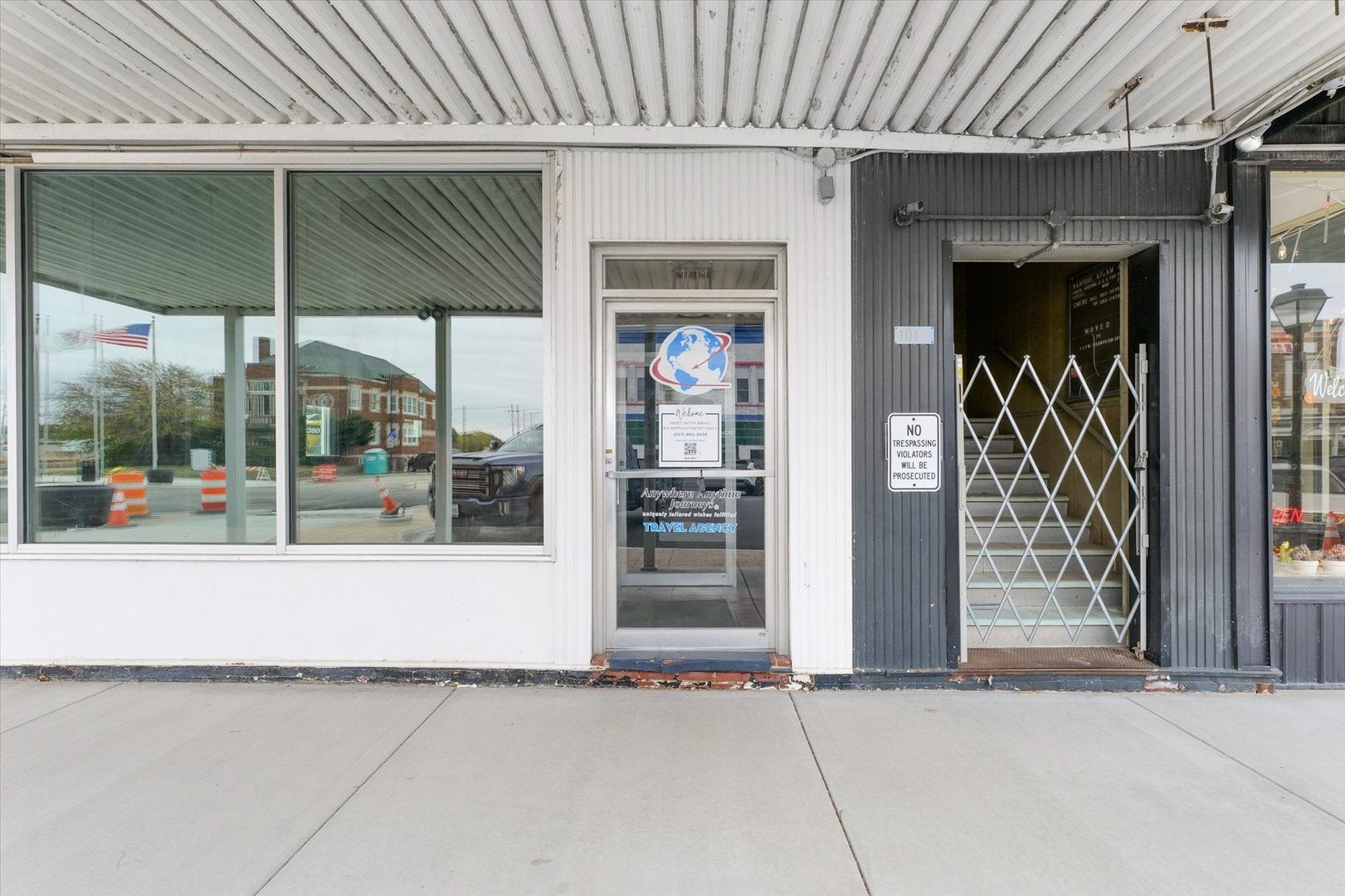 101 E Sangamon Avenue