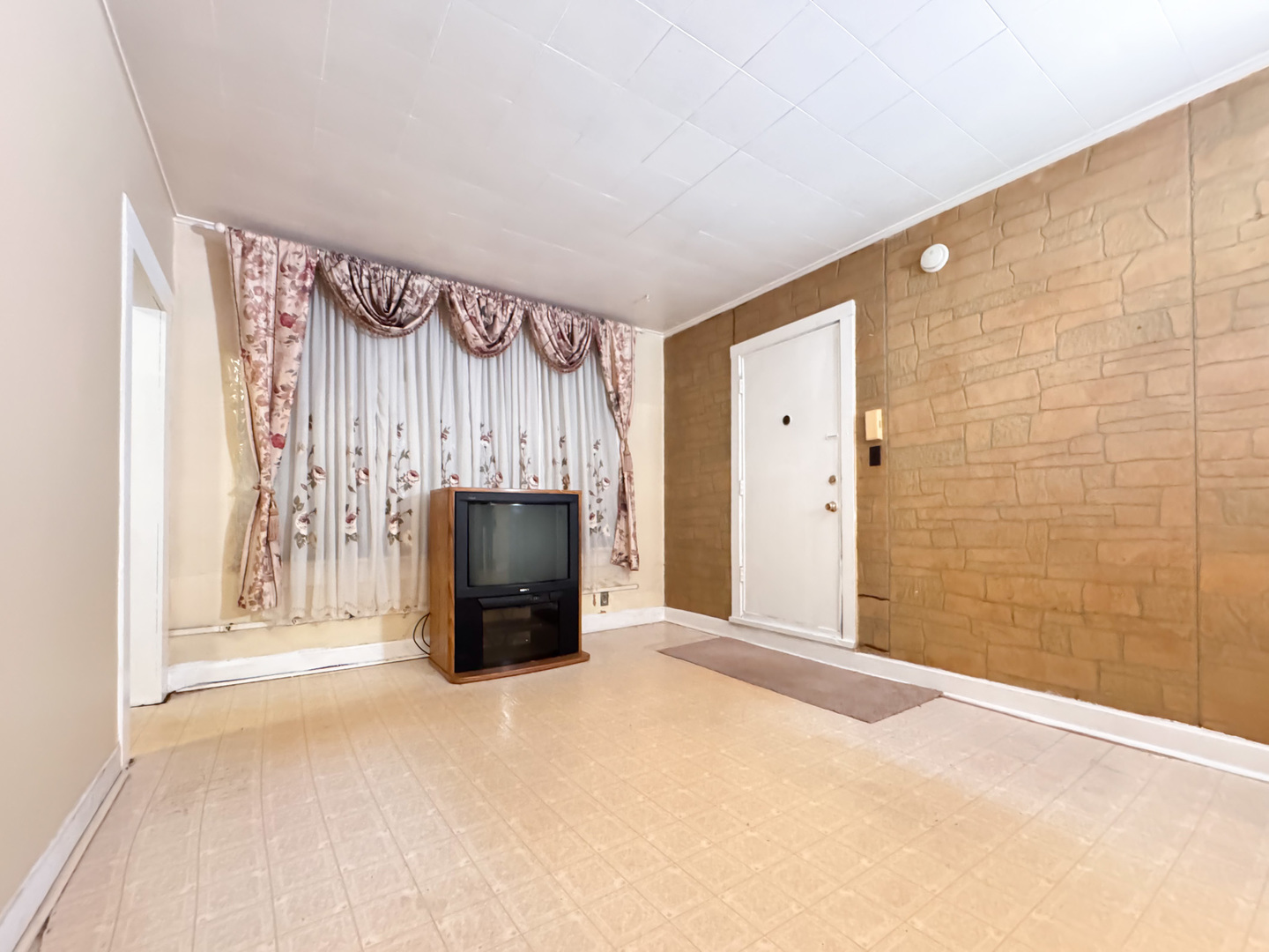 3147 S Throop Street